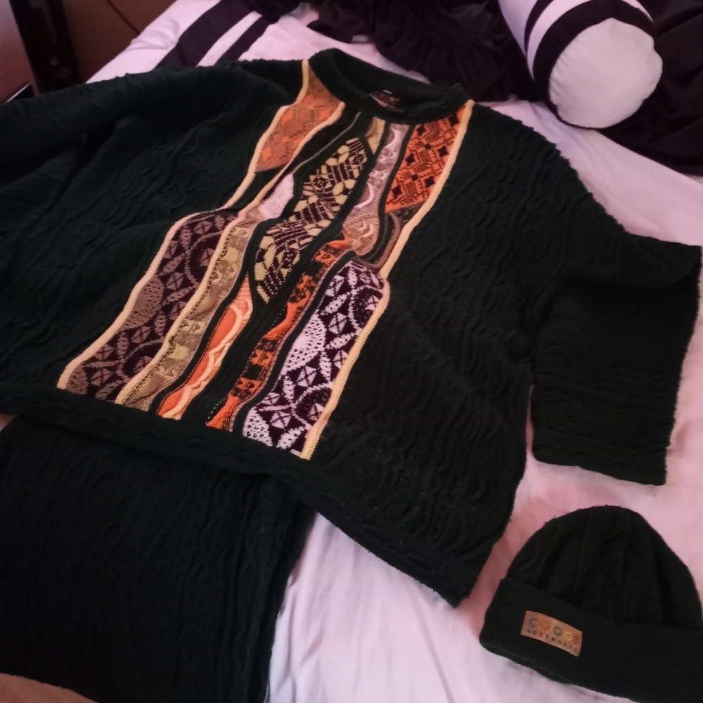 Coogi sweater set with hat